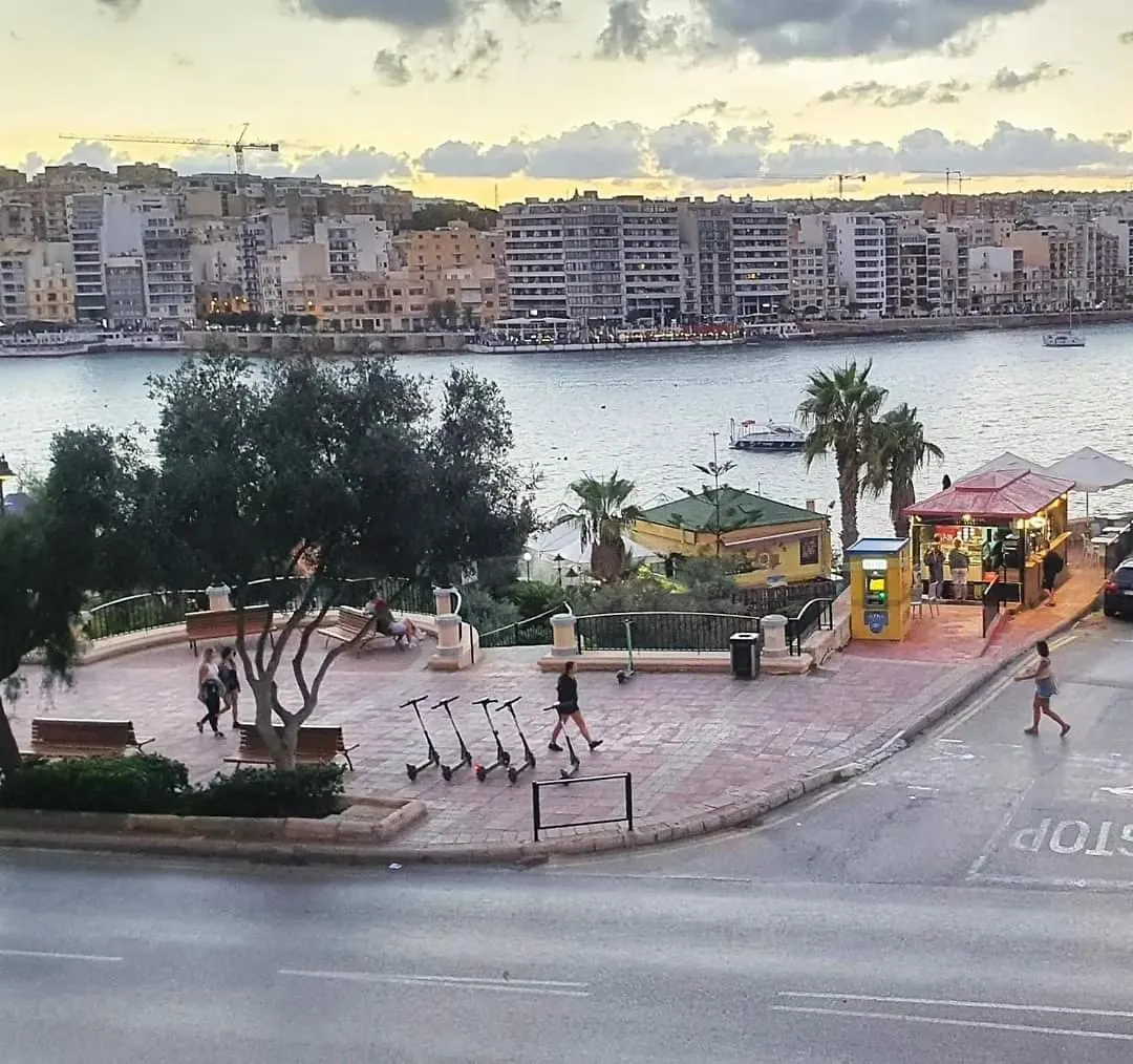 Sea View Sliema Apartment