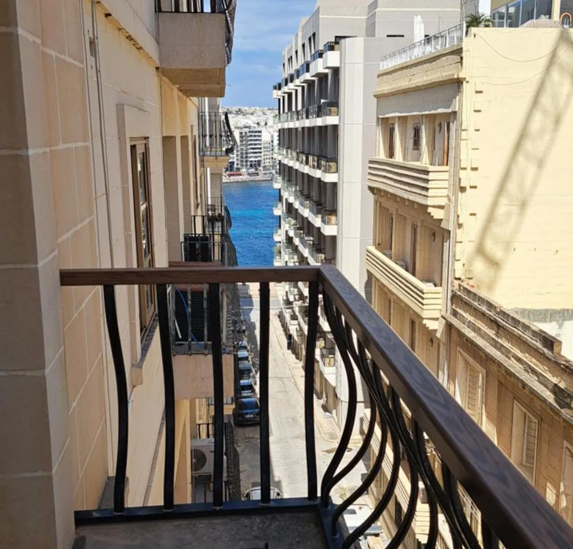Sea View Sliema Apartment